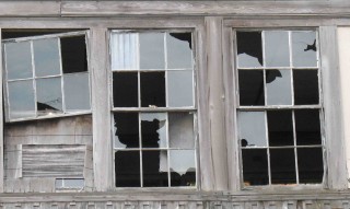 Deteriorating windows indicate it's time for new fiberglass replacement windows.